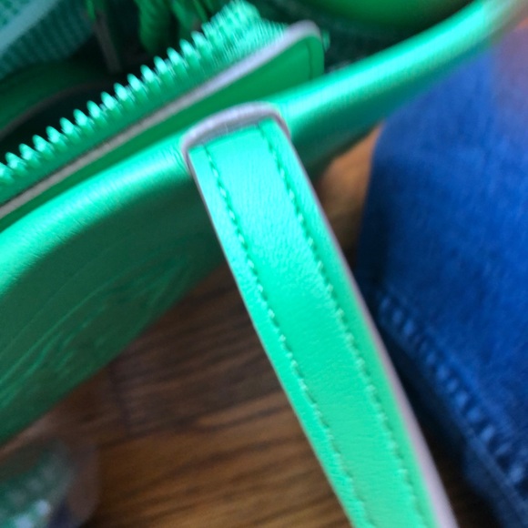 Chic Mint Green  Tote Bag - Picture 2 of 4